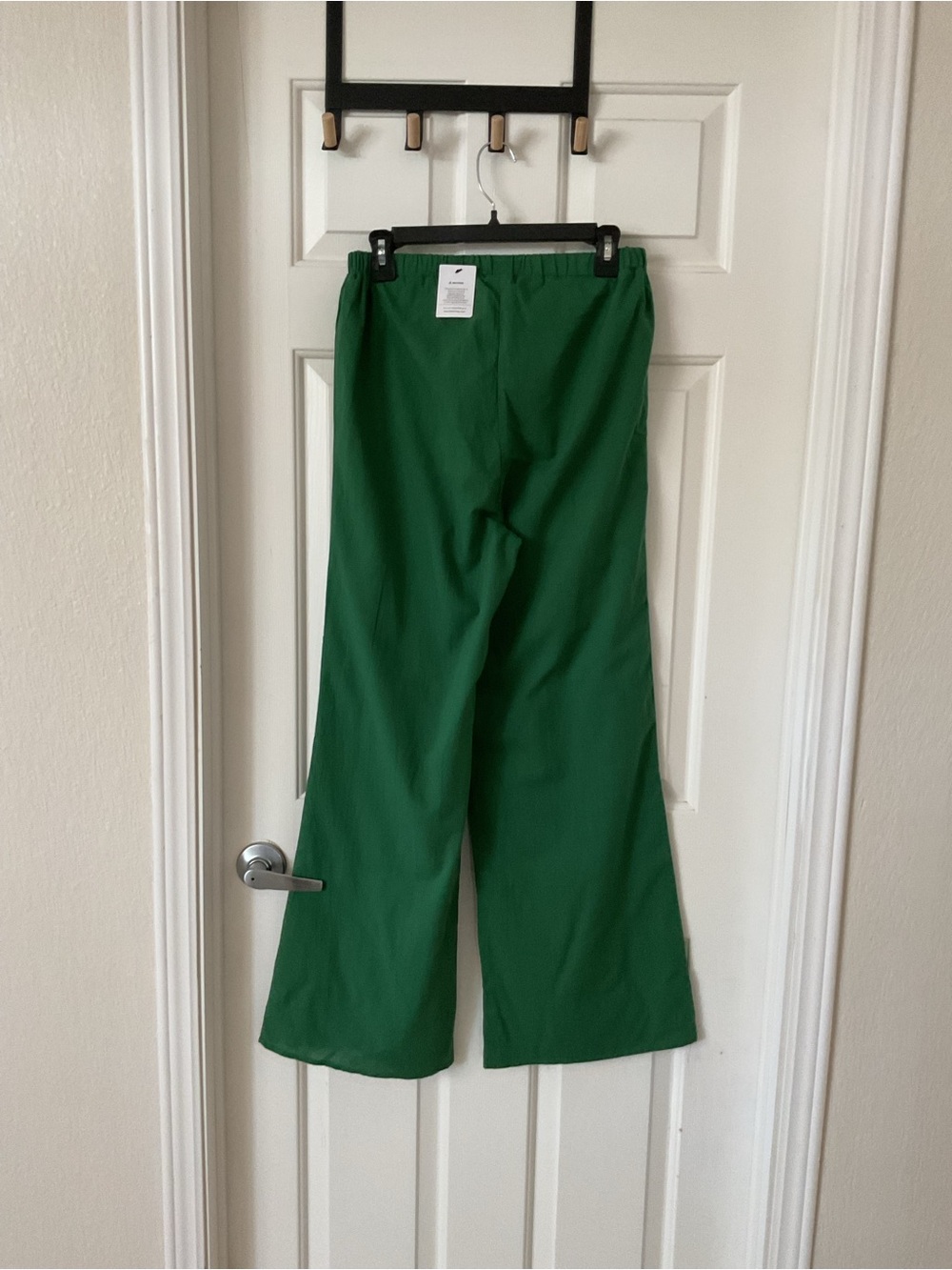 Day&Night Wide-Leg Green Pull-On Trousers - Picture 2 of 7